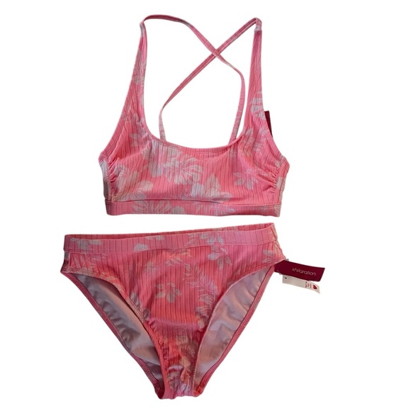 15 pieces total that can be Mix and Match Bikinis size L - Picture 6 of 10